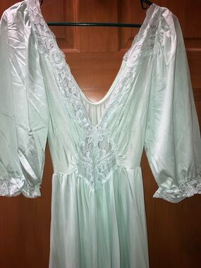 Pale Mint Green Vintage Olga